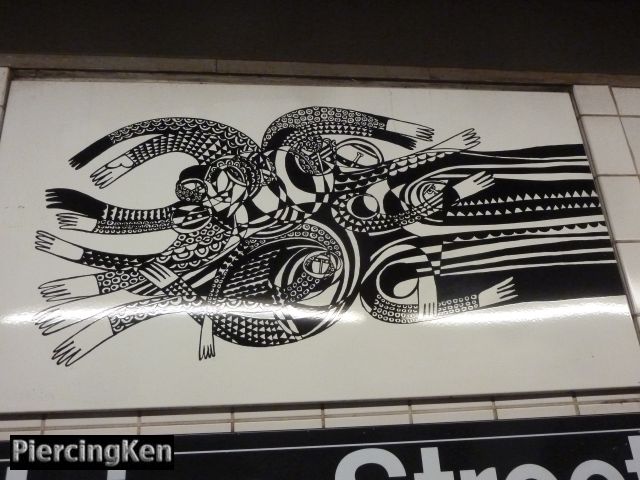 union street, subway station art