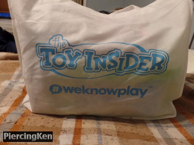 holiday of play, toy insider, holiday of play 2017, goodie bags