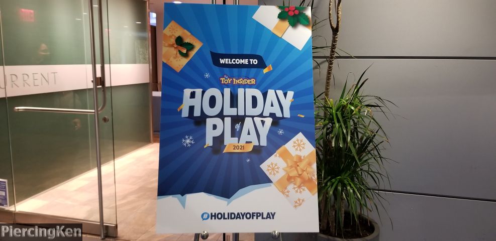 toy insider, holiday of play, holiday of play 2021, photos from holiday of play 2021